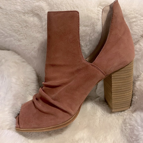 Kristin Cavallari x Chinese Laundry peep toe heels - Picture 2 of 4